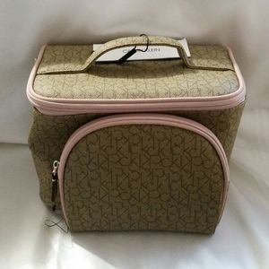 Calvin Klein Cosmetic bag set